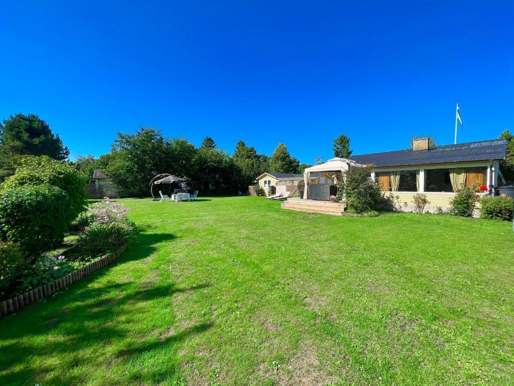 Lovely cottage by the south coast photo 2