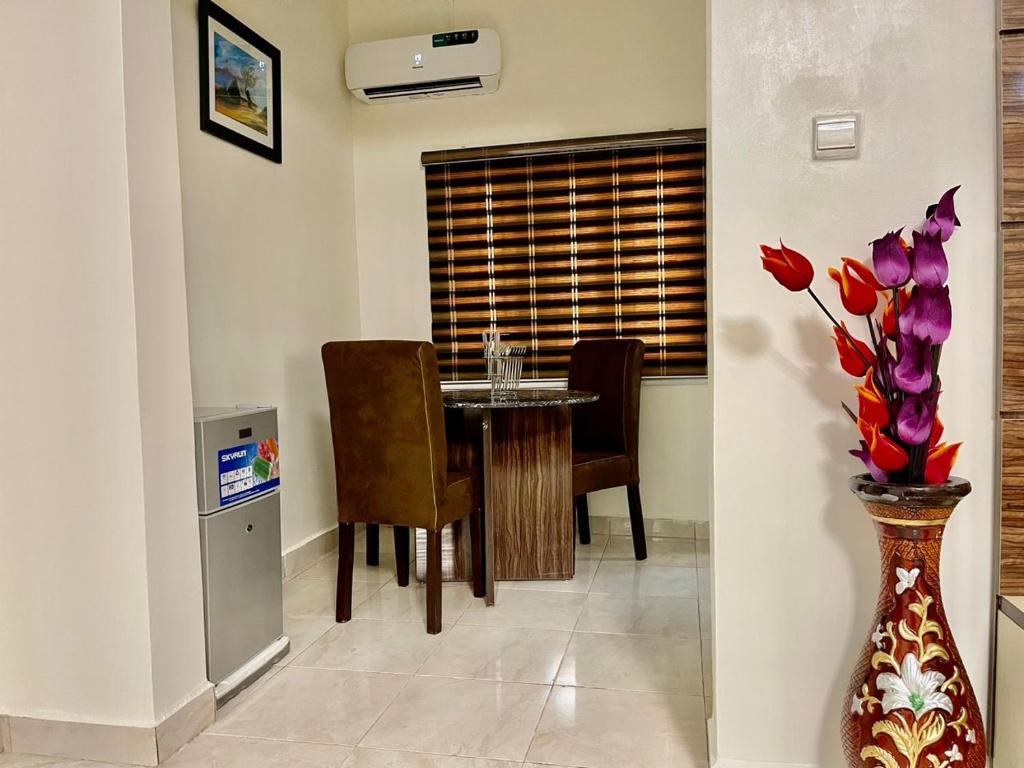 2 bedroom House Air BNB in Lokogoma, Abuja. photo 1