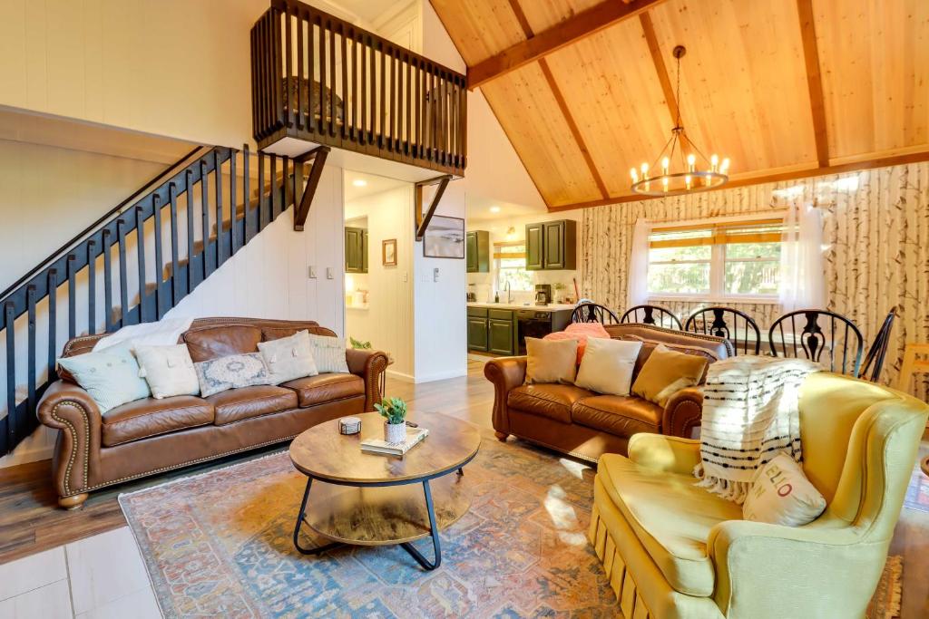 Poconos Ski Retreat with Sauna, Hot Tub, and Game Room photo 4