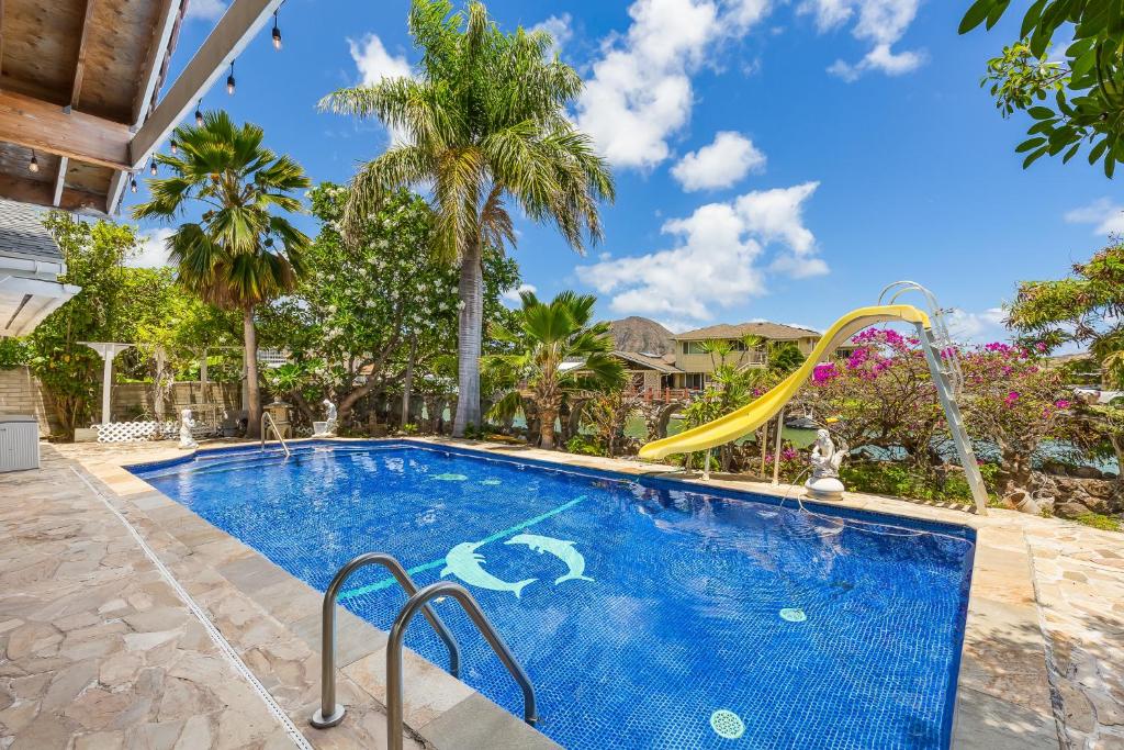 Tranquil Marina Front Pool House Resort image