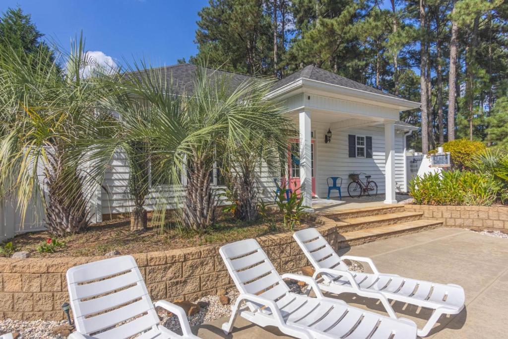 Tranquil Getaway Aiken, SC Cottage with Pool & Spa photo 2