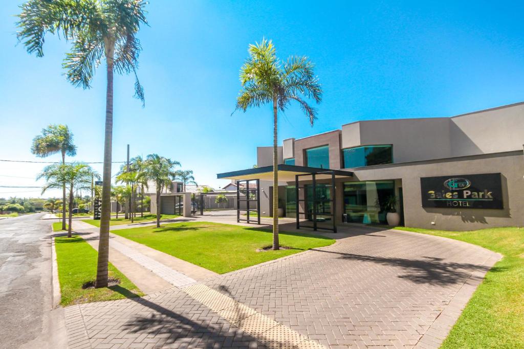 Gales Park Hotel photo 1