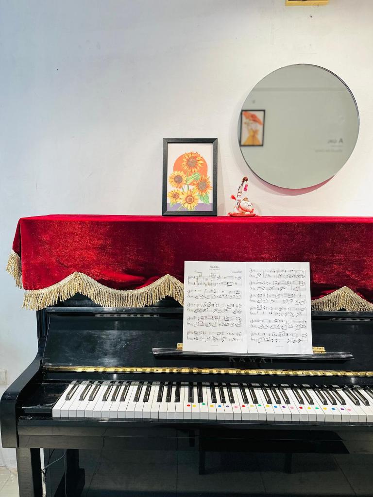 Heart of Hoan Kiem super aesthetic