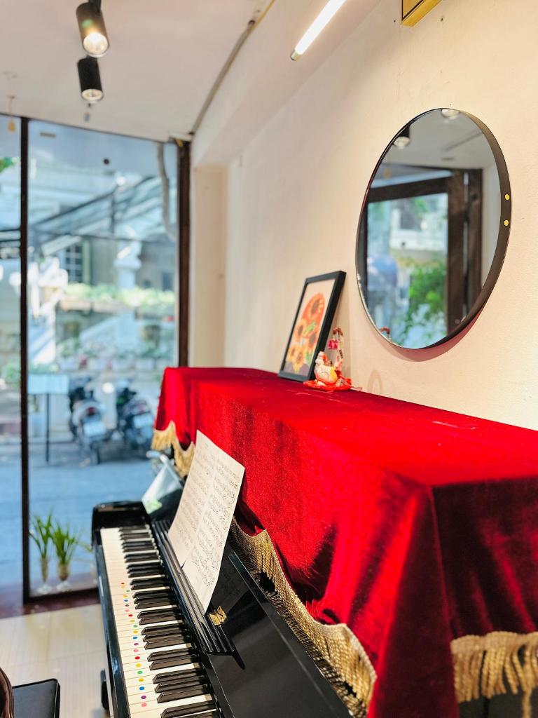 Heart of Hoan Kiem super aesthetic