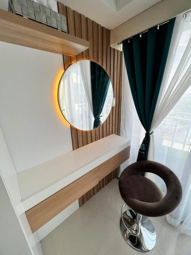 Davao City Serenity on Seventeenth One-Bedroom Condo beside Shopping Malls with Seaview and City view photo 4