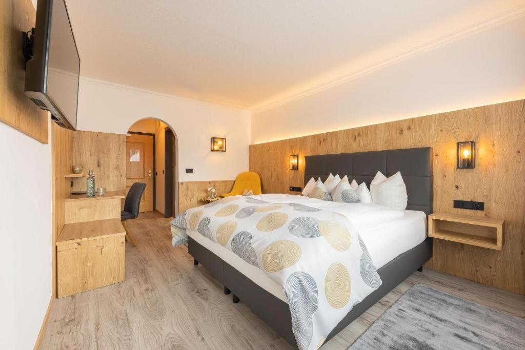 Hotel Alphof Stubaital photo 1
