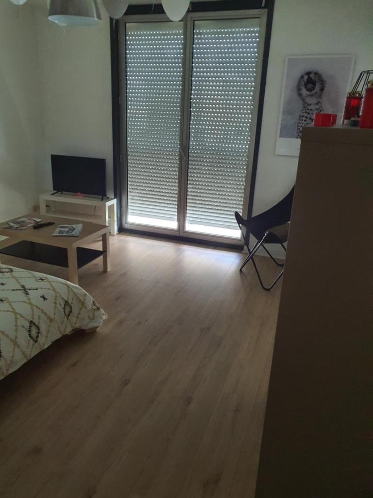 Charmant studio proche chu campus commerces photo 2