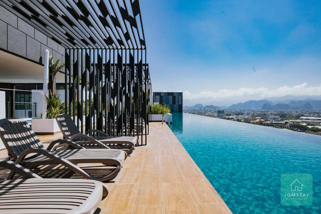 JOMSTAY - Horizon Suites Ipoh Town Skypool, Ipoh
