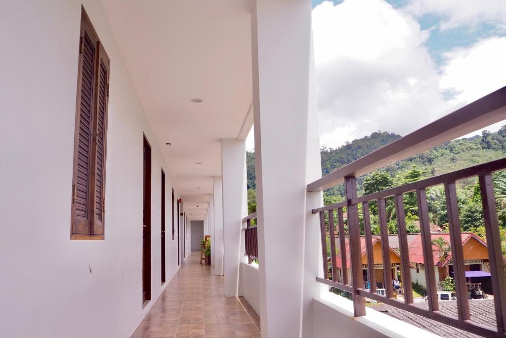 Rakkawan Residence - SHA EXTRA PLUS photo 2