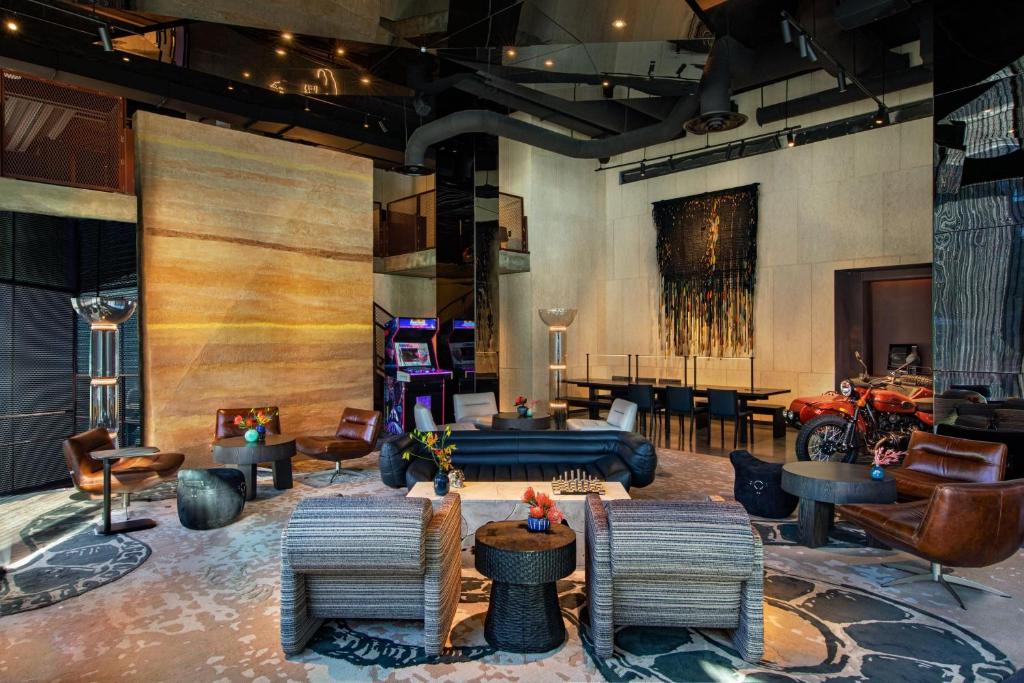 Moxy Downtown Los Angeles image