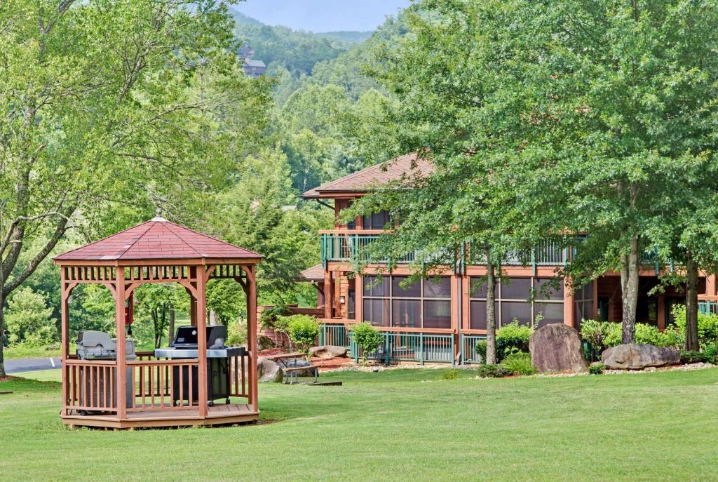 Hilton Vacation Club Bent Creek Golf Village Gatlinburg photo 4