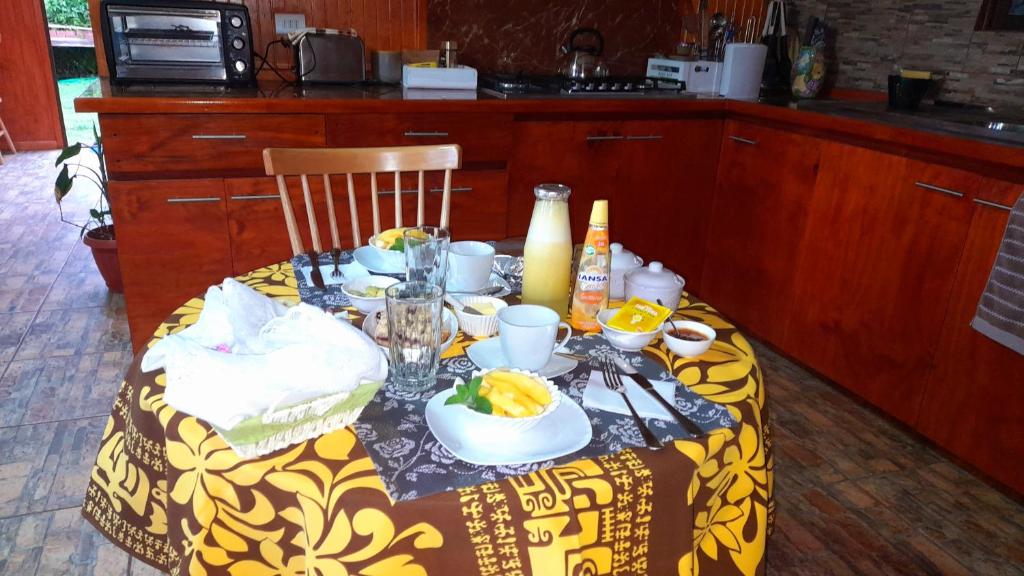 Hostal Makohe Rapa Nui photo 3