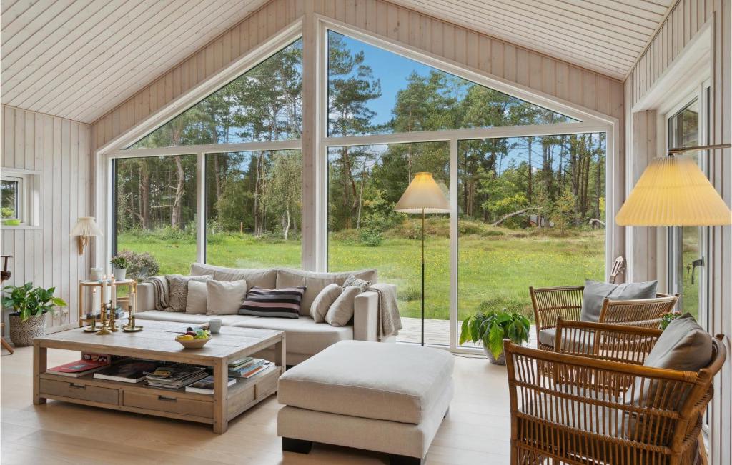 Beautiful Home In Hjby With Sauna, Wifi And 3 Bedrooms photo 4