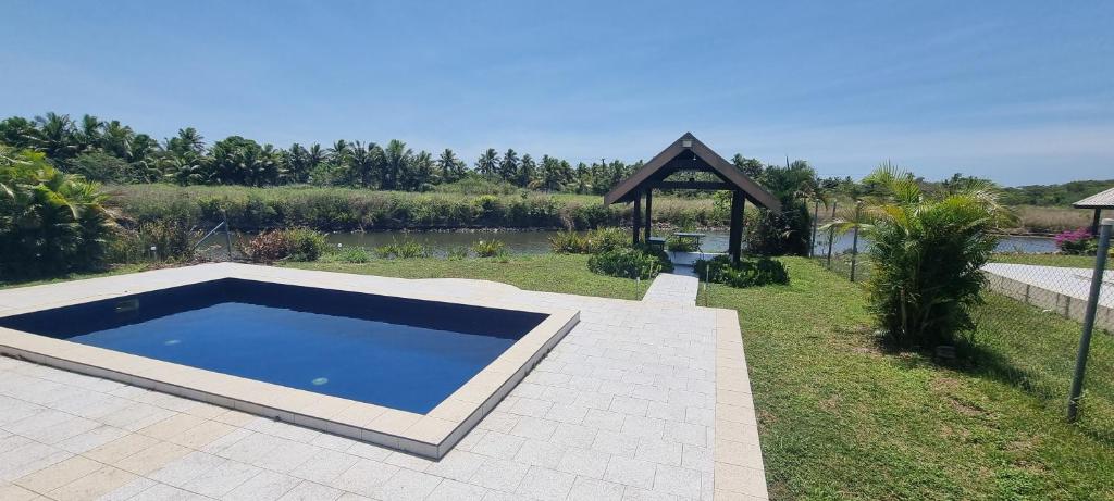 Large 3 bedroom villa with Pool in Sonaisali Nadi photo 4