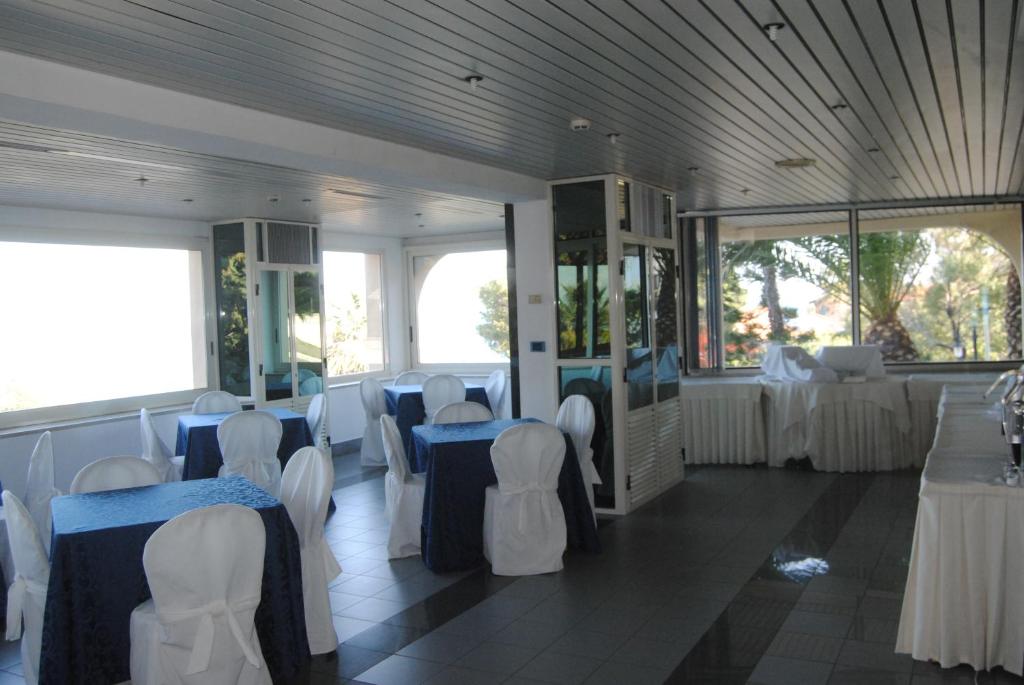 Helios Hotel photo 4