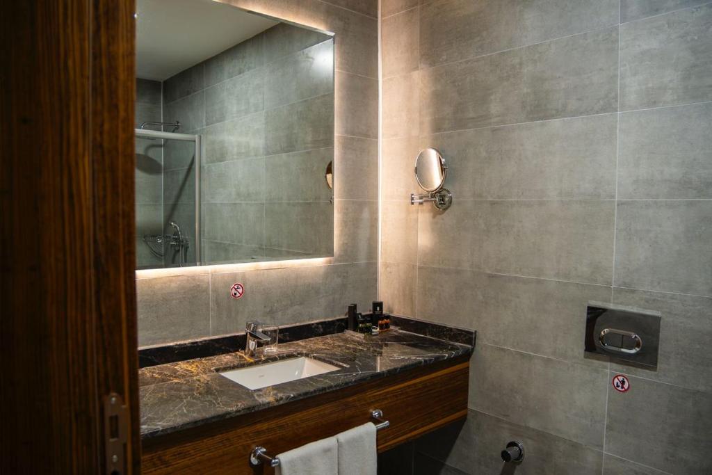 Parwar Hotel photo 1