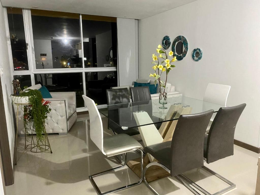 Luxury apartment photo 4
