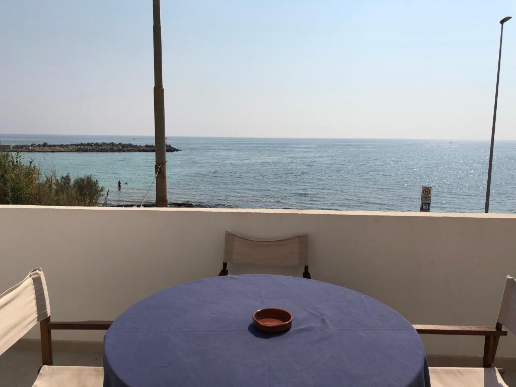 Casa fronte mare a Torre Vado