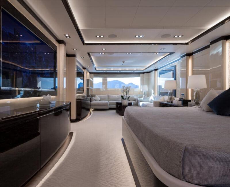 Luxury Yacht Travels photo 3