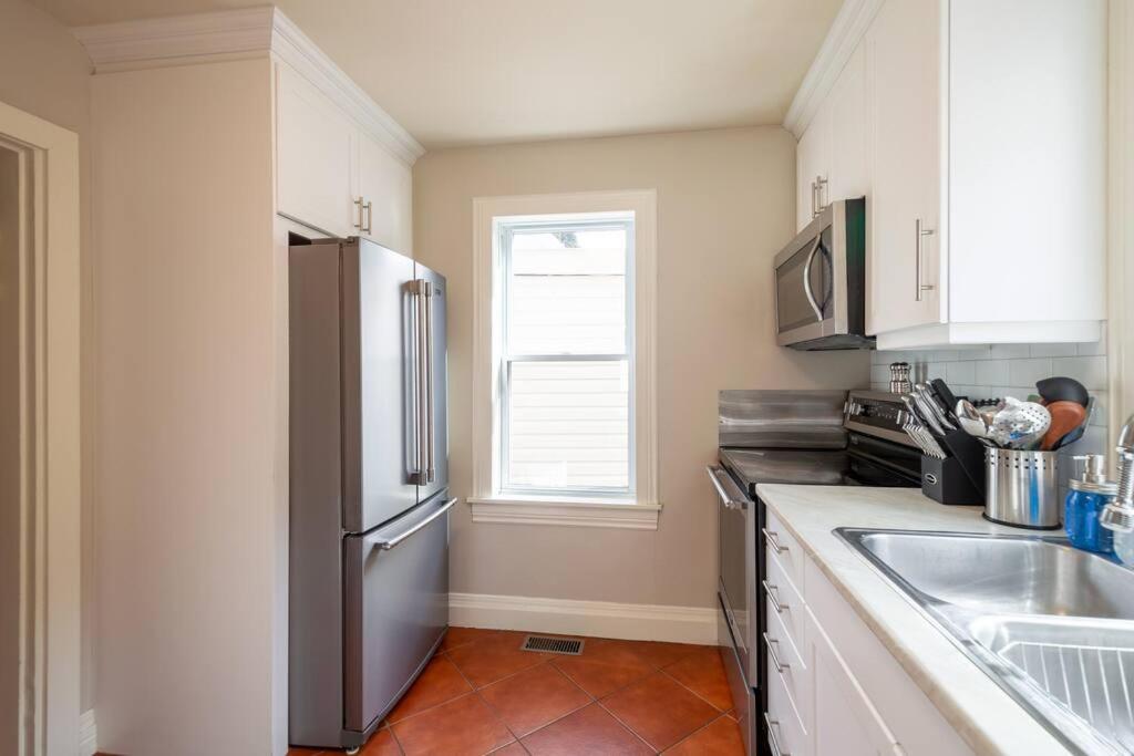 Charming 3-Bed Home in Downtown Shediac photo 2