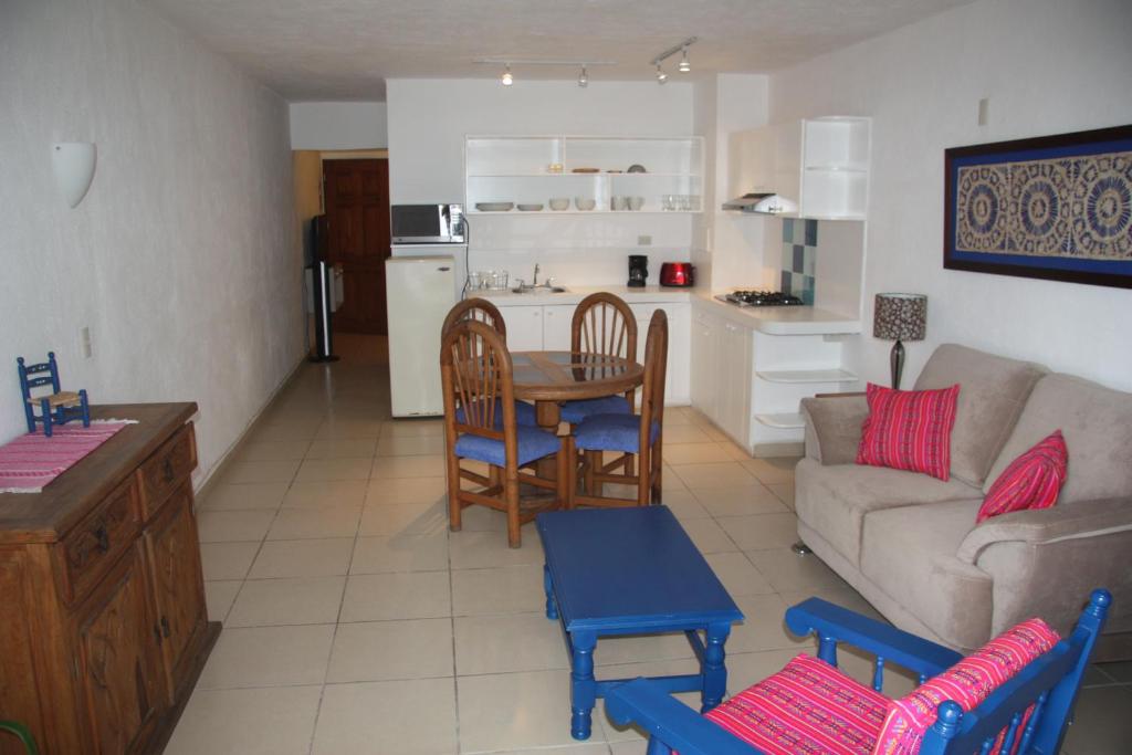 Апартаменты (Улучшенные апартаменты), Amapas Apartments Puerto Vallarta