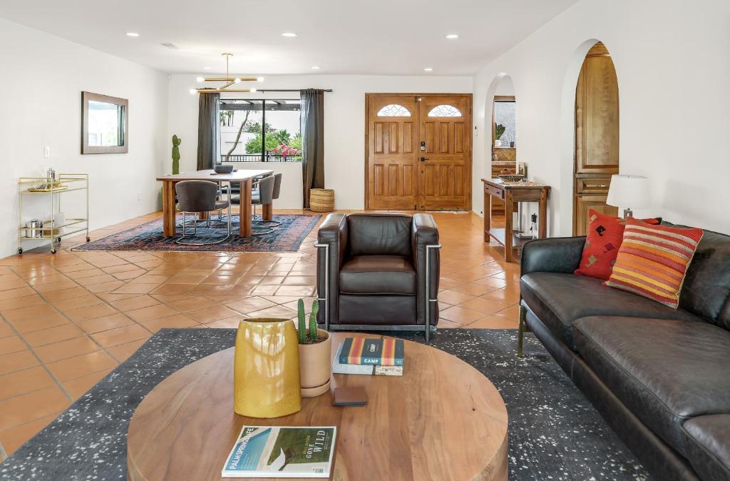 Casa Coyote - A Ryson Property photo 1