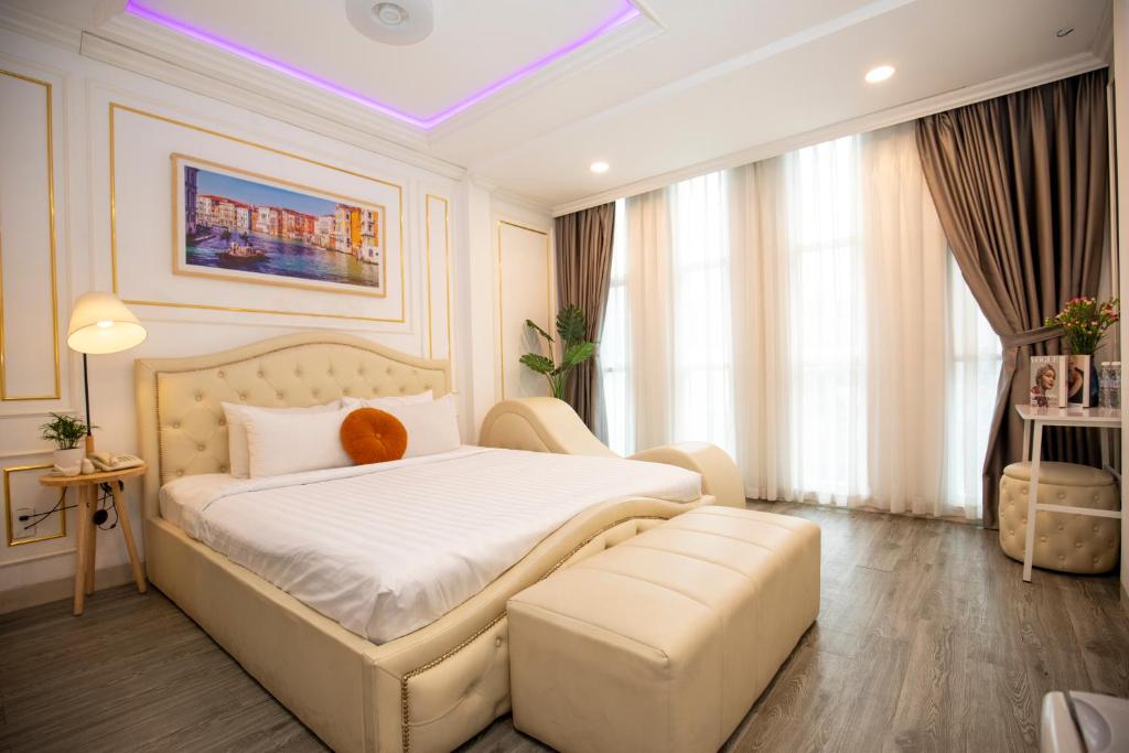 Quy Hung Hotel