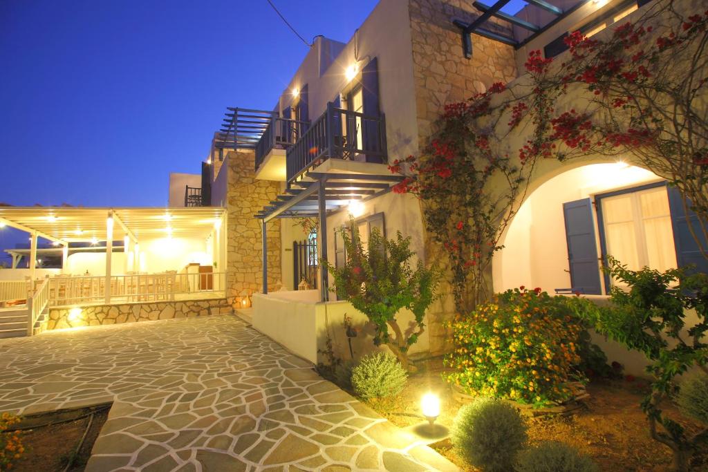 Paros Inn photo 3