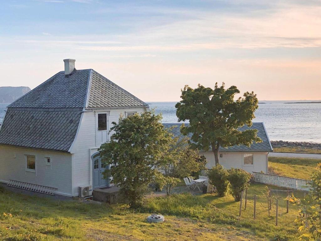 Holiday home Svelgen IV photo 3
