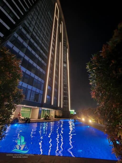 Luxurious Studio Unit w/Queen bed@ Aeon Tower 1733 photo 2