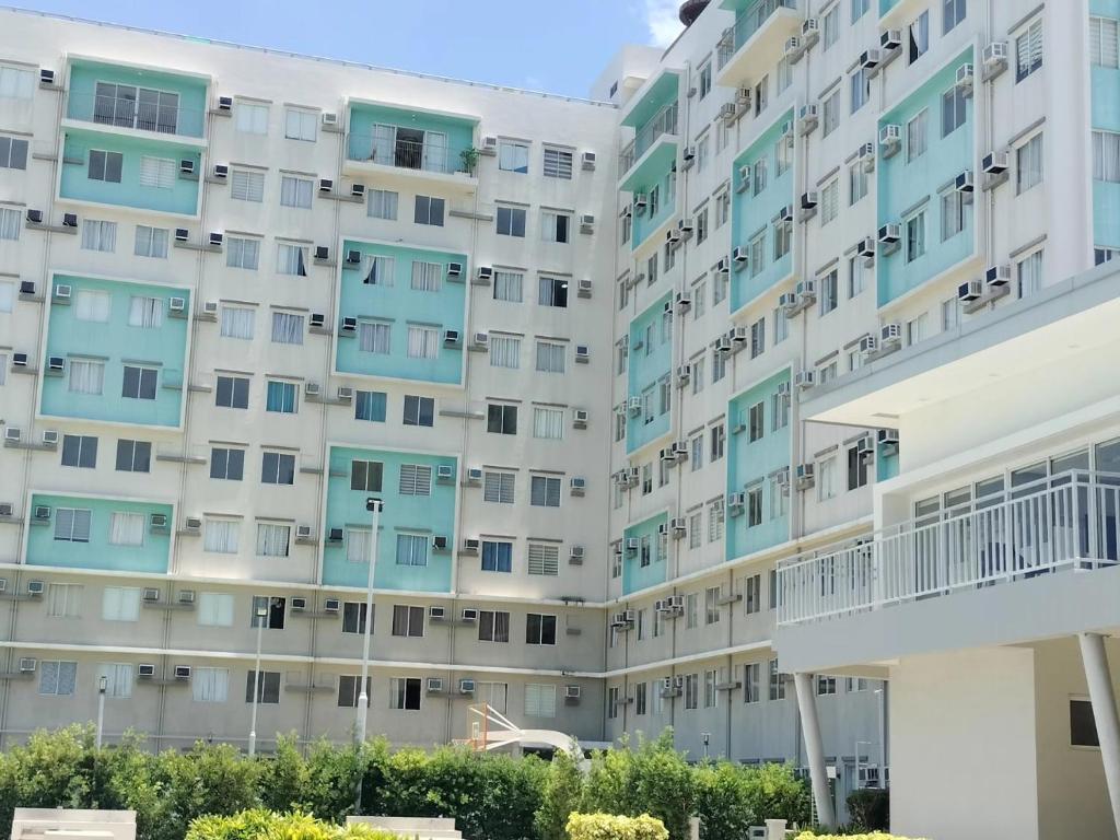 D. R. Condo unit photo 2