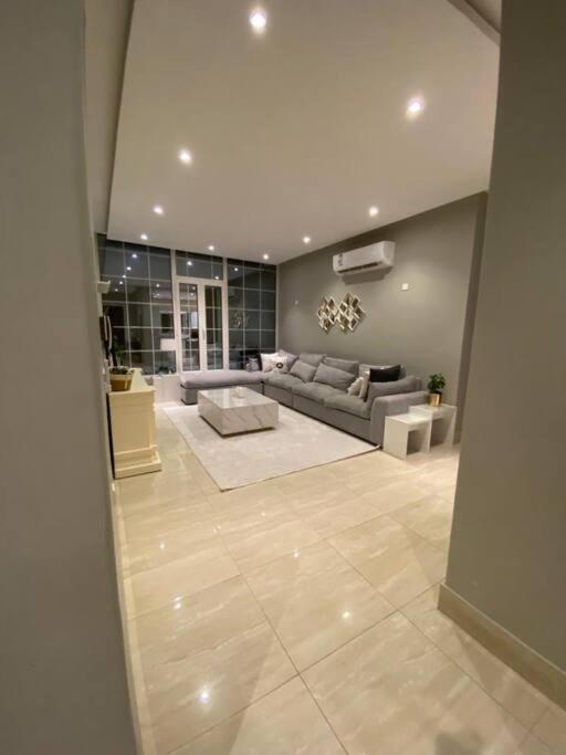 Yasmin Apartment