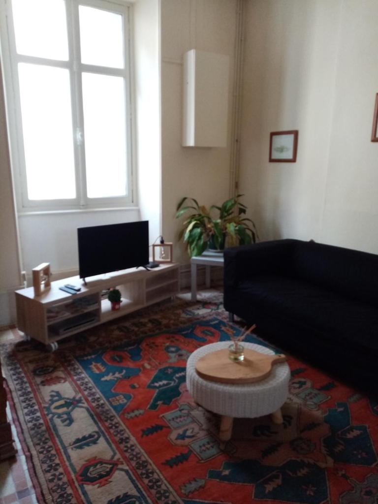 Maison en plein cœur de ville à Montmorillon photo 3