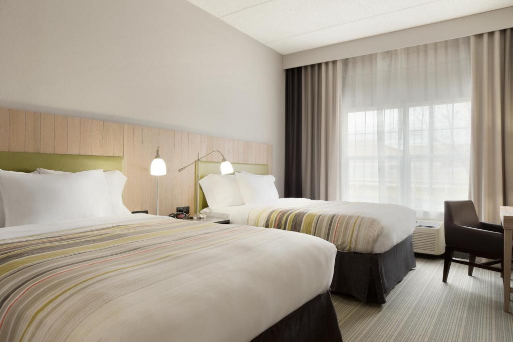 Country Inn & Suites by Radisson, Jackson, TN photo 2
