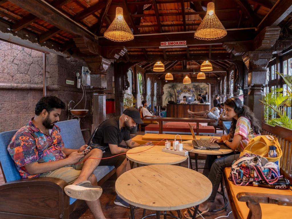 Madpackers Goa photo 4