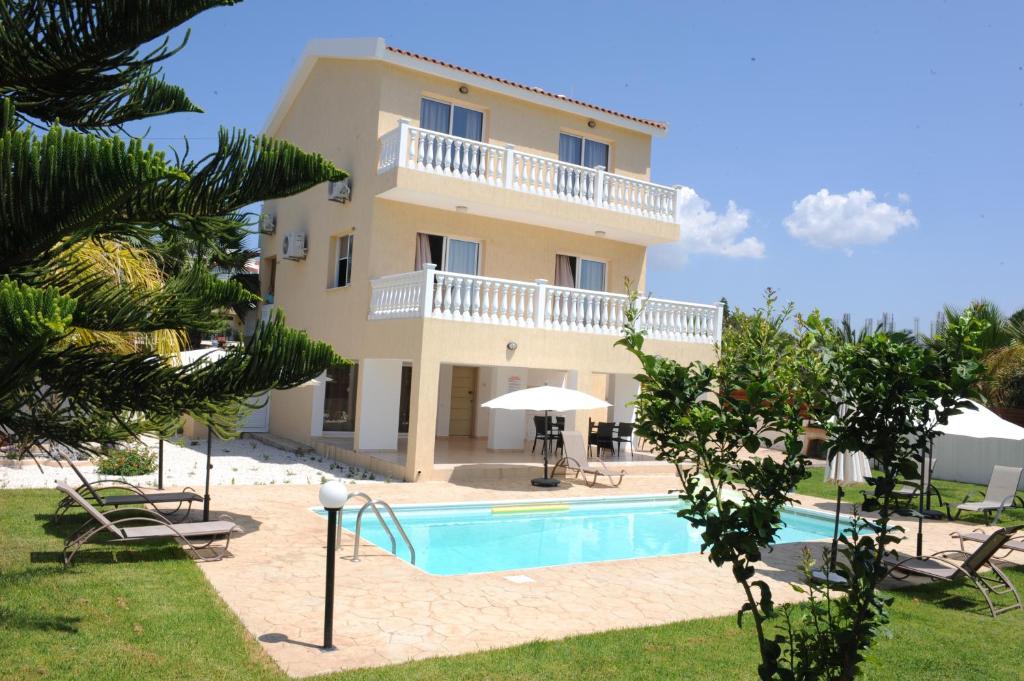 Diamond Villas photo 2
