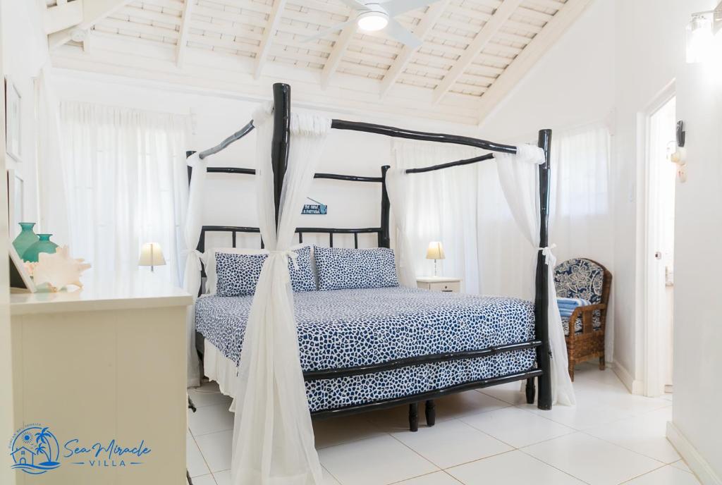 Sea Miracle Villa/Beach Cottage photo 3