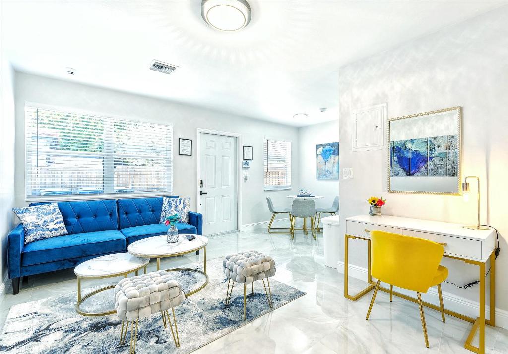 Azul Suite - Upscale 1-Bedroom Unit image