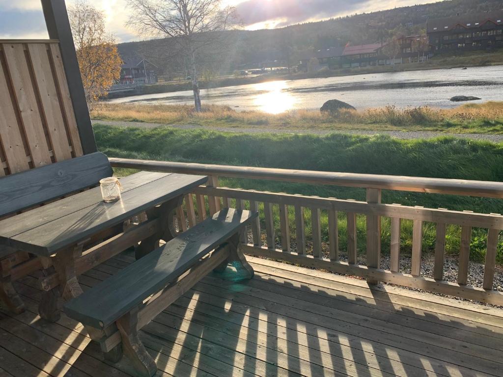 Geilotunet - Perfekt beliggenhet, sentralt, langs elven, 6 personer photo 2
