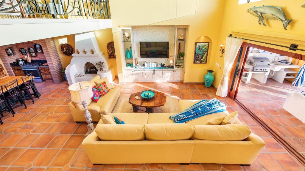 Casablanca Beachfront Villa in Pescadero photo 2