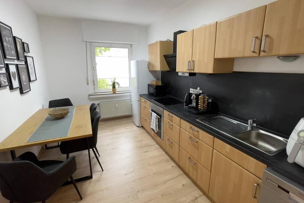 Apartment FeWo54 FreeWifi, Free Parking, SmartTV photo 3