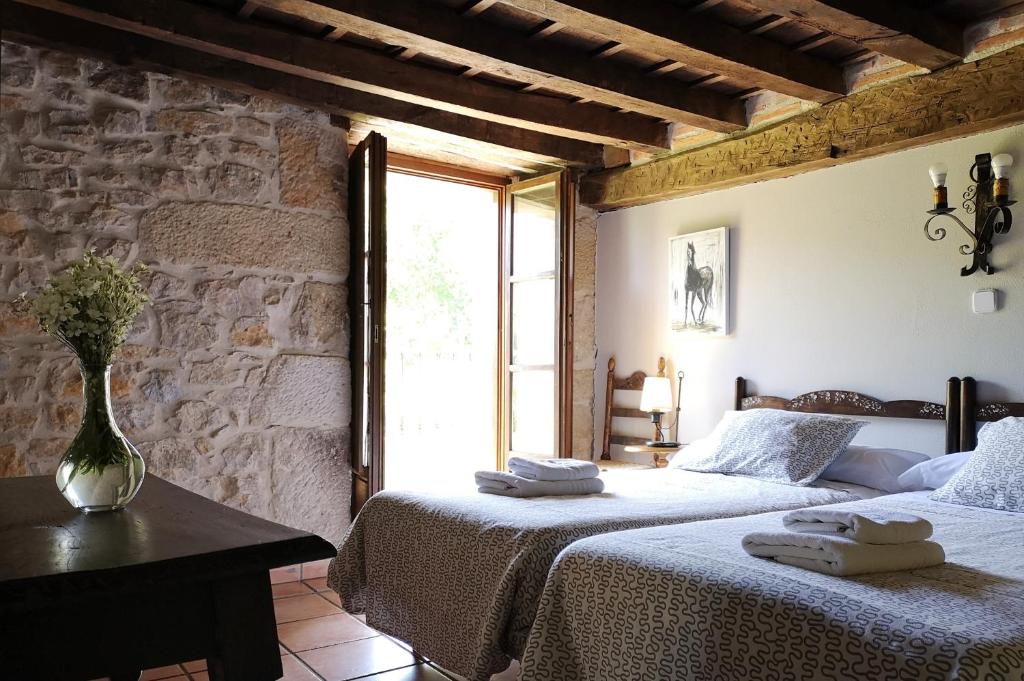 Casa rural La Toba I y II photo 2