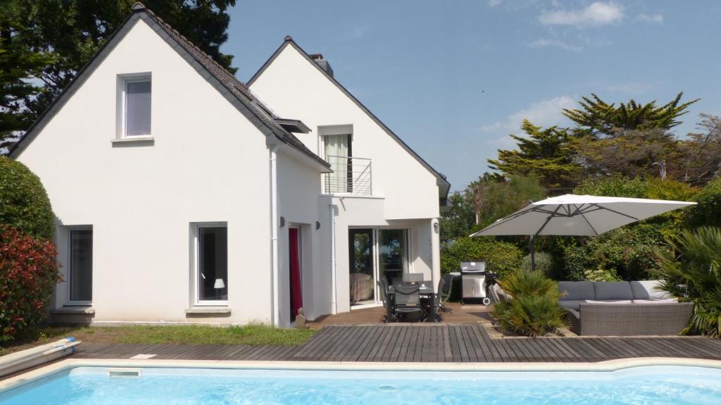 Maison de standing avec vue sur mer et piscine photo 1