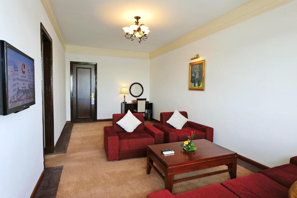 Сьюит (Люкс с видом на реку), Century Riverside Hue