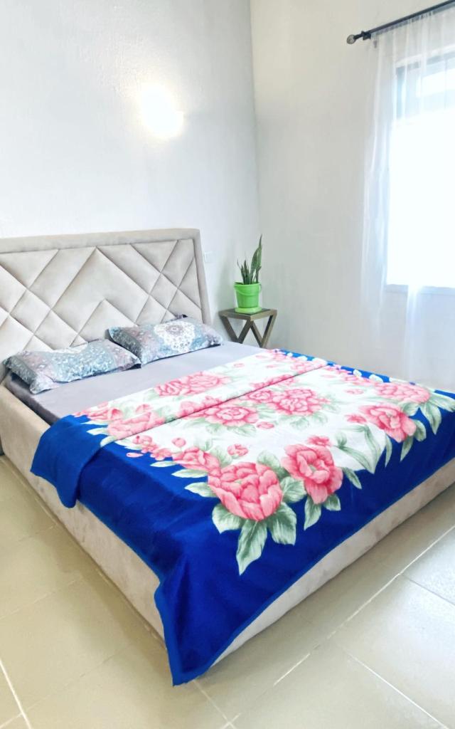 Cozy Apartment in the City Centre - Rayfield Jos photo 1