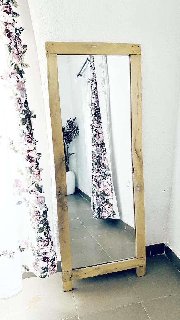 Cozy Apartment in the City Centre - Rayfield Jos photo 2
