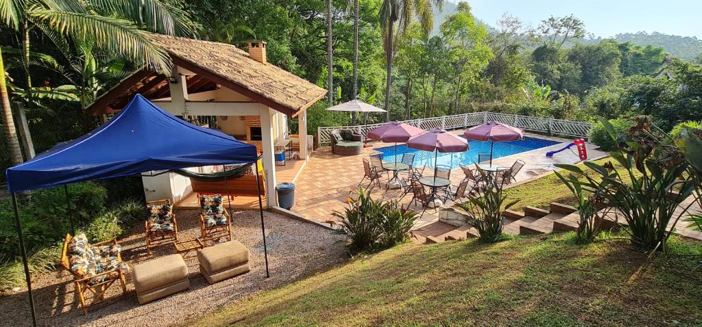 Casarão perto SP e Rodeio Cajamar - Piscina, Hidro e Lareira com Brinquedos em condomínio de Luxo