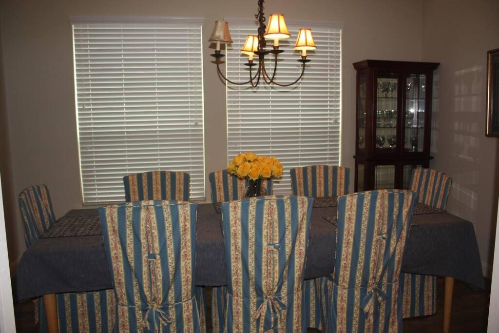 4 Bedroom - Luxury Home and Bedding -Sleeps 9 photo 1
