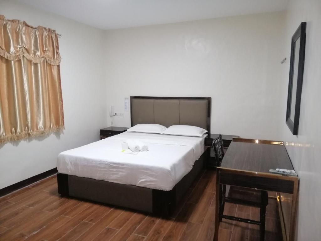 Meaco Royal Hotel - Biñan Laguna photo 4