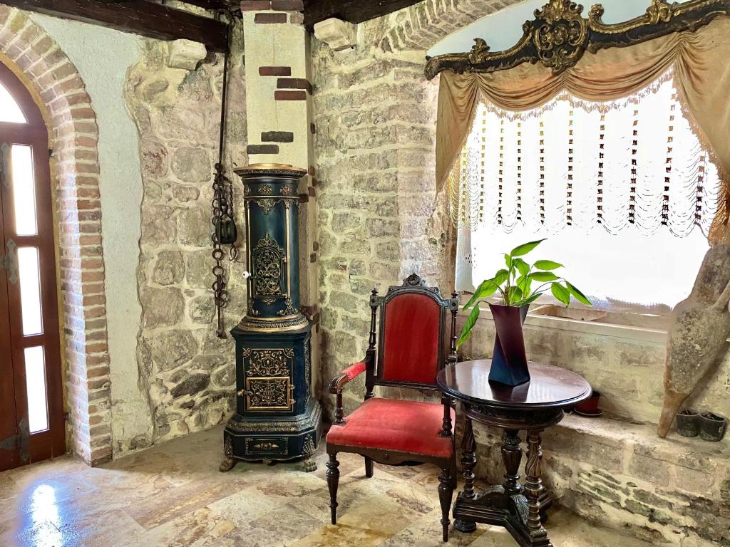 Palace Lukovic beachfront villa with private beach photo 4